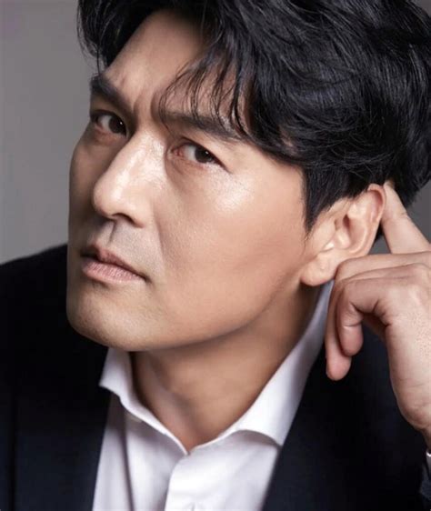 Five Fun Facts About Lee Pil Mo .